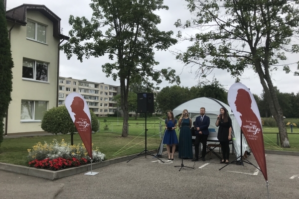 KONCERTAS ELEKTRĖNŲ SOCIALINĖS GLOBOS NAMUOSE